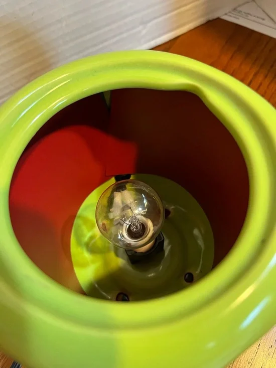 Disney villain Scentsy evil queen Poison Apple Ceramic wax warmer retired - Picture 4 of 11